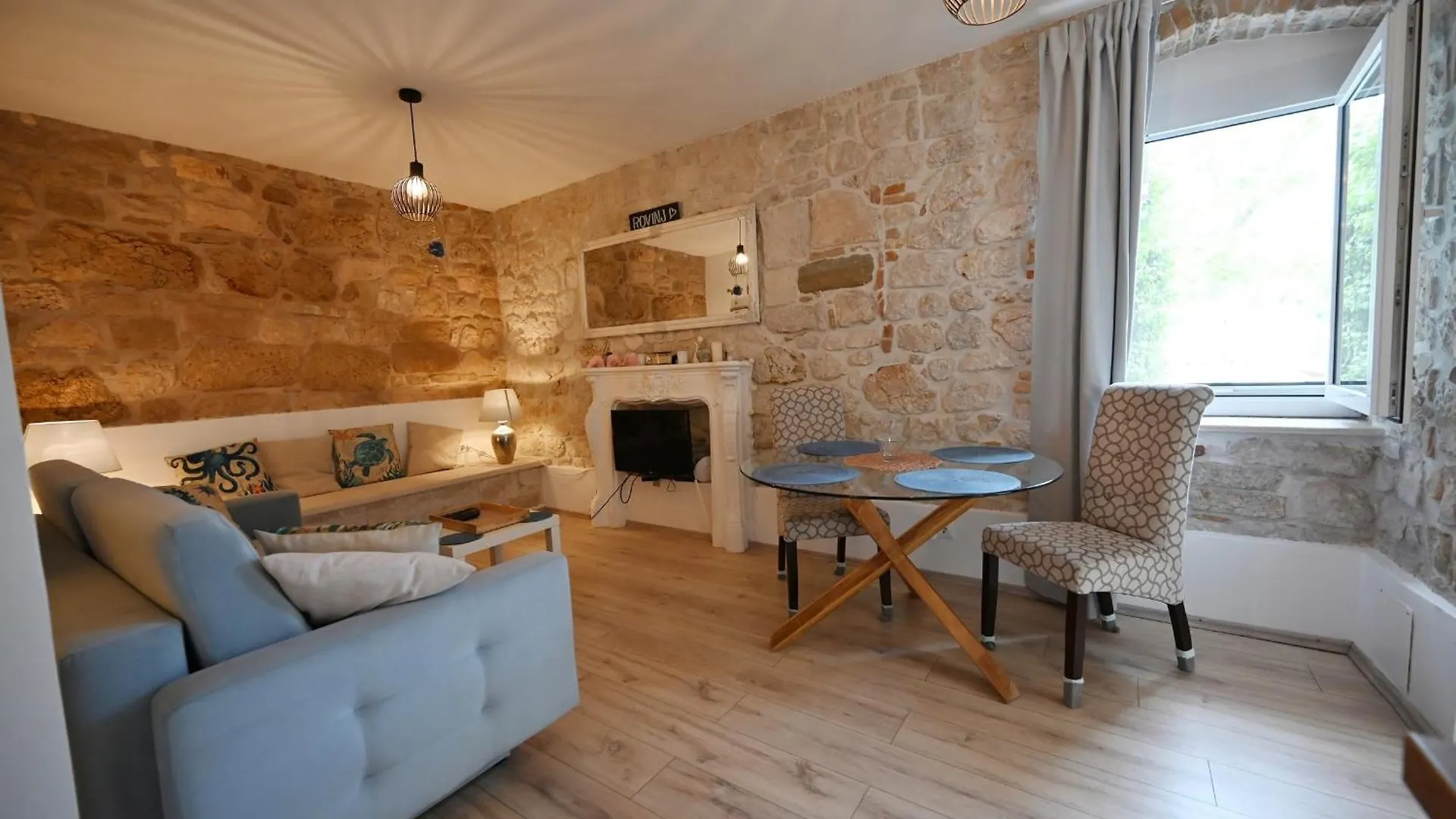 George Apartment
